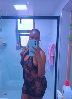 Buffy Gal - puta in Nairobi Photo 5 of 5