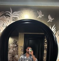 Bugatti Curve - Male escort in Amsterdam