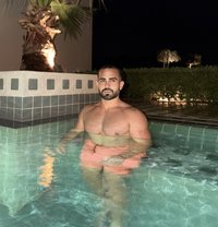 Bugatti Curve - Male escort in Al Manama