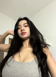 Bùi Oanh - escort in Dammam Photo 1 of 6