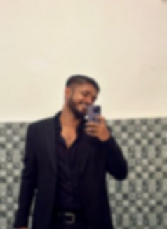 Bull Akash - Male escort in Colombo Photo 1 of 2