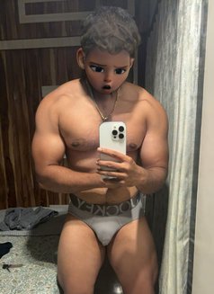 Untamedbeast - Male escort in Mumbai Photo 9 of 11