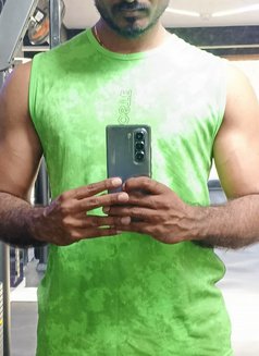 Bull - Male escort in Colombo Photo 4 of 4