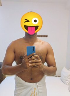 Big Guy -Kollupitiya - Acompañantes masculino in Colombo Photo 4 of 4
