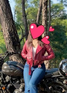 Bullet Girl Cam Show Service - escort in Noida Photo 3 of 3