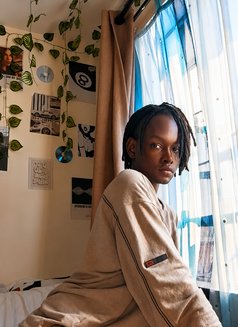 Bunnie - masseur in Nairobi Photo 4 of 4