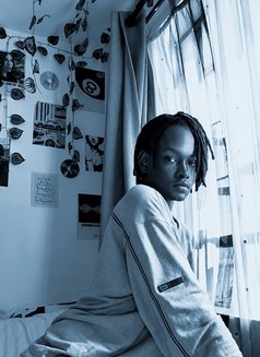Bunnie - Acompañantes masculino in Nairobi Photo 7 of 8