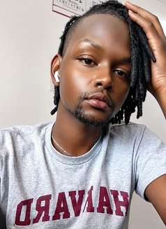 Bunnie - Acompañantes masculino in Nairobi Photo 6 of 10
