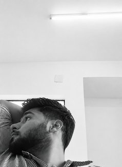 Bunny - Male escort in Jaipur Photo 3 of 8
