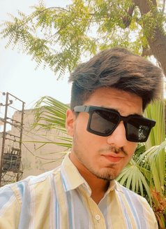 Bunny - Acompañantes masculino in Ludhiana Photo 4 of 4