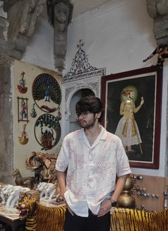 Bunny - Male escort in New Delhi Photo 2 of 5