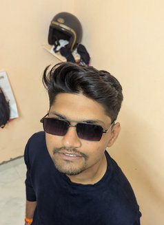 Bunny - Acompañantes masculino in Pune Photo 6 of 6