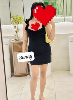 Bunny - puta in Colombo Photo 11 of 11