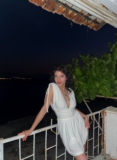 Bunny - escort in İstanbul Photo 2 of 4