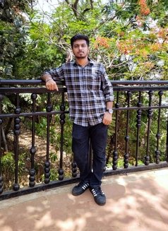 Bunny69xhot - Male escort in Mumbai Photo 1 of 3