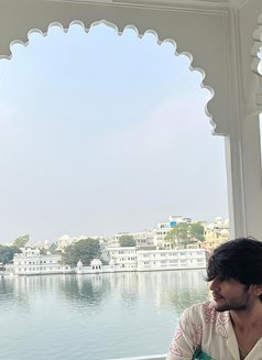 Bunnyy - Male escort in New Delhi Photo 5 of 5