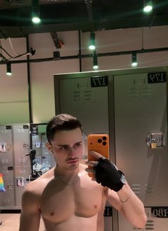 Burakzen - Acompañantes masculino in Ankara Photo 8 of 11