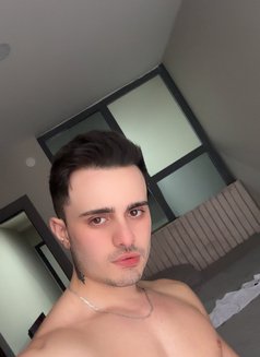 Burakzen - Acompañantes masculino in Ankara Photo 10 of 11