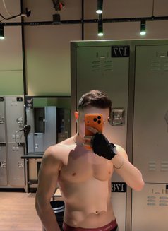 Burakzen - Acompañantes masculino in Ankara Photo 8 of 9