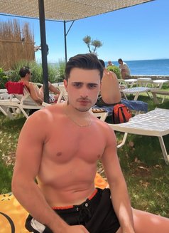 Burakzen - Male escort in Dubai Photo 1 of 7