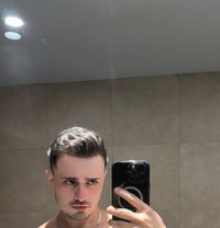 Burakzen - Acompañantes masculino in Ankara