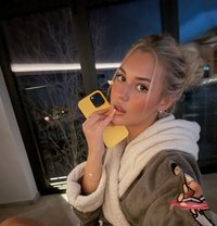 Burcu - escort in İstanbul