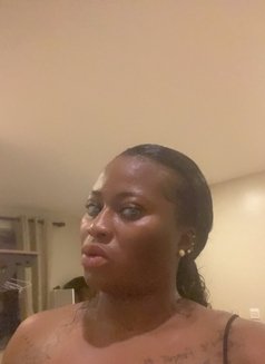 Bursty Bella - escort in Accra Photo 5 of 5