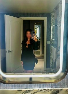 Busenur Baku - escort in Baku Photo 6 of 6