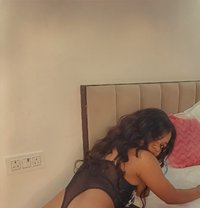 BUSHIE.BDSM,BJ,CIM,GFE,SQUIRT,3SOME,kink - escort in Gurgaon Photo 17 of 21