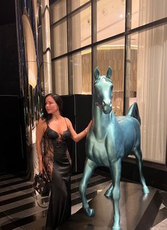 Business Bay, Elegant Independent Lady - escort in Dubai Photo 1 of 8