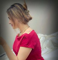 Bustie Nd Hotty Vdpalani Nungambakkam - puta in Chennai