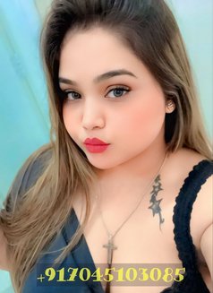 Busty Ankita - puta in Doha Photo 1 of 4