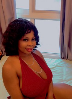 Busty Babe Joy Giver - puta in Dubai Photo 7 of 10