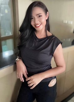 Busty Bangkok Escort Ivy - puta in Bangkok Photo 2 of 15
