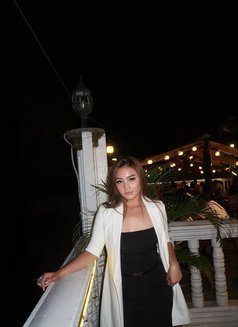 Kate - young model is here - escort in Mumbai Photo 8 of 11