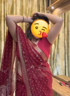 MATURE BHABHI CAM/ANAL QUEEN MEET - puta in New Delhi Photo 4 of 12