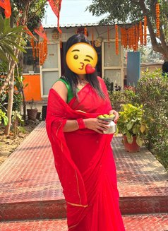 MATURE BHABHI CAM/ANAL QUEEN MEET - puta in New Delhi Photo 10 of 12