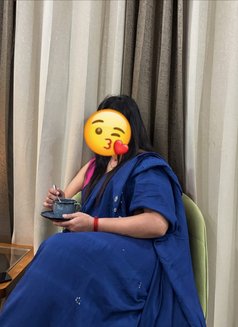 MATURE BHABHI CAM/ANAL QUEEN MEET - puta in New Delhi Photo 12 of 12