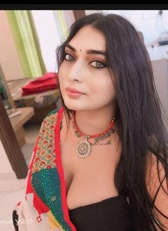Busty Bong Alina Available for Cam. 26 - escort in Chandigarh Photo 8 of 12