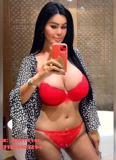 BUSTY CURVACEOUS JENNY LEAVING SOON - puta in Kuala Lumpur Photo 18 of 18