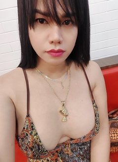Busty curvy Vivian - Transsexual escort in Singapore Photo 19 of 20