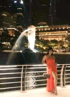Busty curvy Vivian - Transsexual escort in Singapore Photo 20 of 20