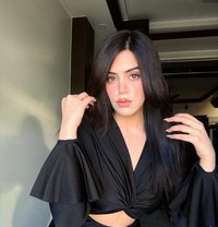 Busty girl in town - puta in New Delhi