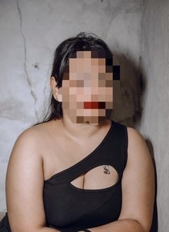 Busty Indian Babe Kerala Mallu Girl - escort in Abu Dhabi Photo 2 of 3