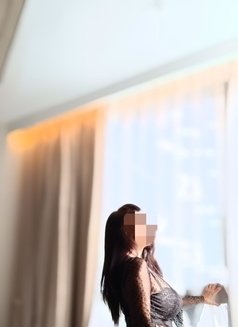 BUSTY MATURE MISTRESS IN TOWN - escort in Hong Kong Photo 11 of 12