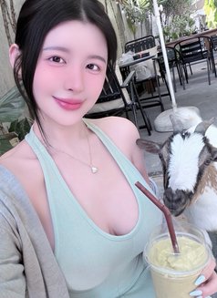 Busty Mistress Mia - escort in Amsterdam Photo 4 of 13