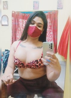 Busty Nancy - Acompañantes transexual in Kolkata Photo 13 of 15