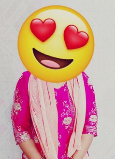 Pooja Bhabhi Meet/cam - puta in Noida Photo 1 of 22