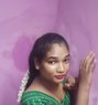 Busty Queen Nandhu - Acompañantes transexual in Chennai Photo 1 of 5