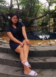 Busty Tall Bbw Will Serve You With Heart - puta in Jakarta Photo 4 of 5